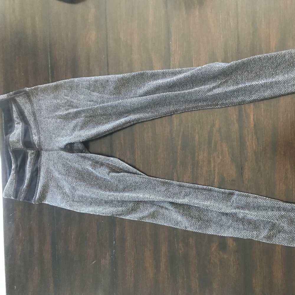 Lululemon Houndstooth Pattern Leggings